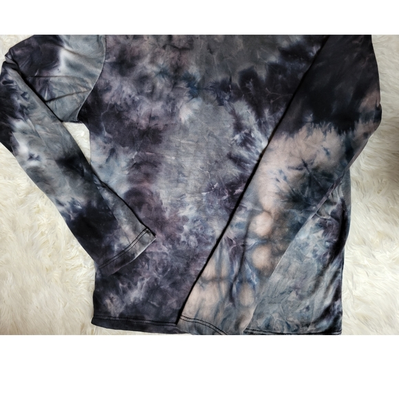 NWOT Womans Cropped Hooded long-sleeve - Picture 3 of 5